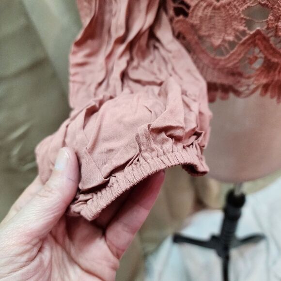 PACSUN L.A. Hearts Crochet Off Shoulder Crop Top Size Medium - Picture 12 of 14